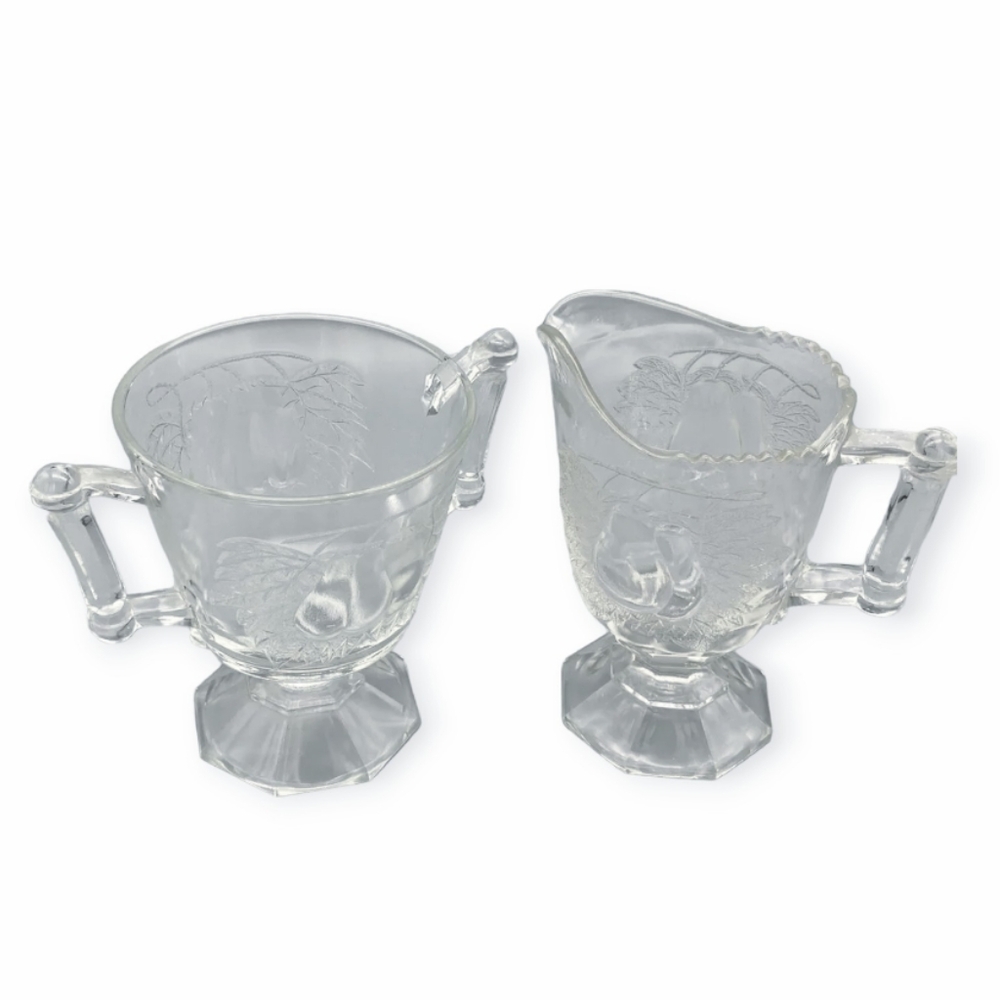 Jeannette Baltimore Pear Cream & Sugar set